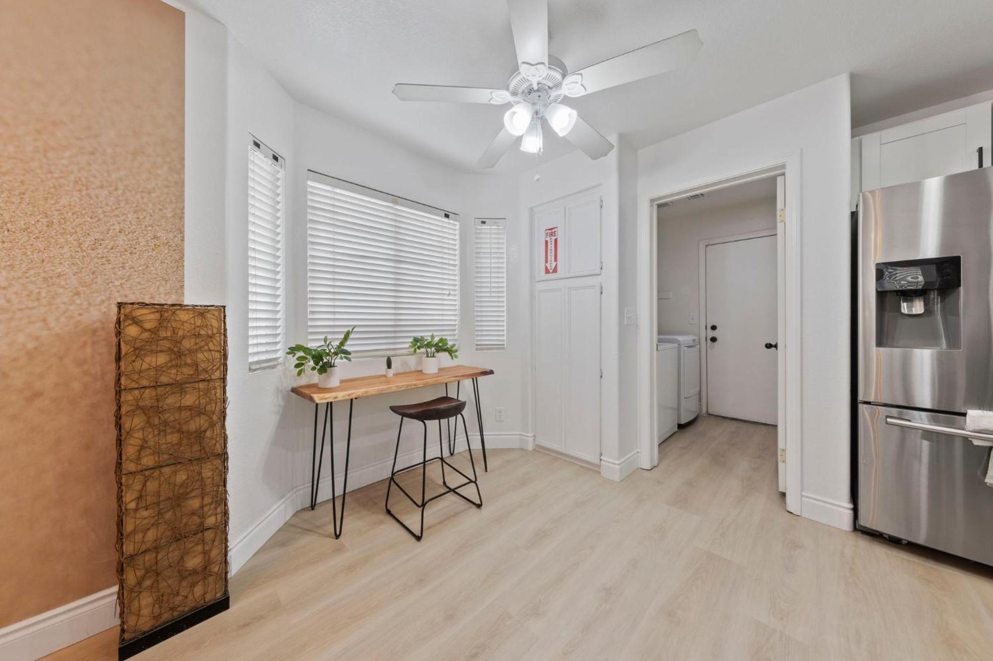 Zen - A Home Away From Home And In Heart Of Las Vegas Exterior photo