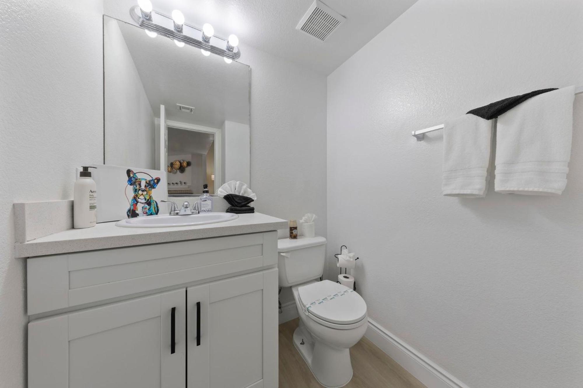 Zen - A Home Away From Home And In Heart Of Las Vegas Exterior photo