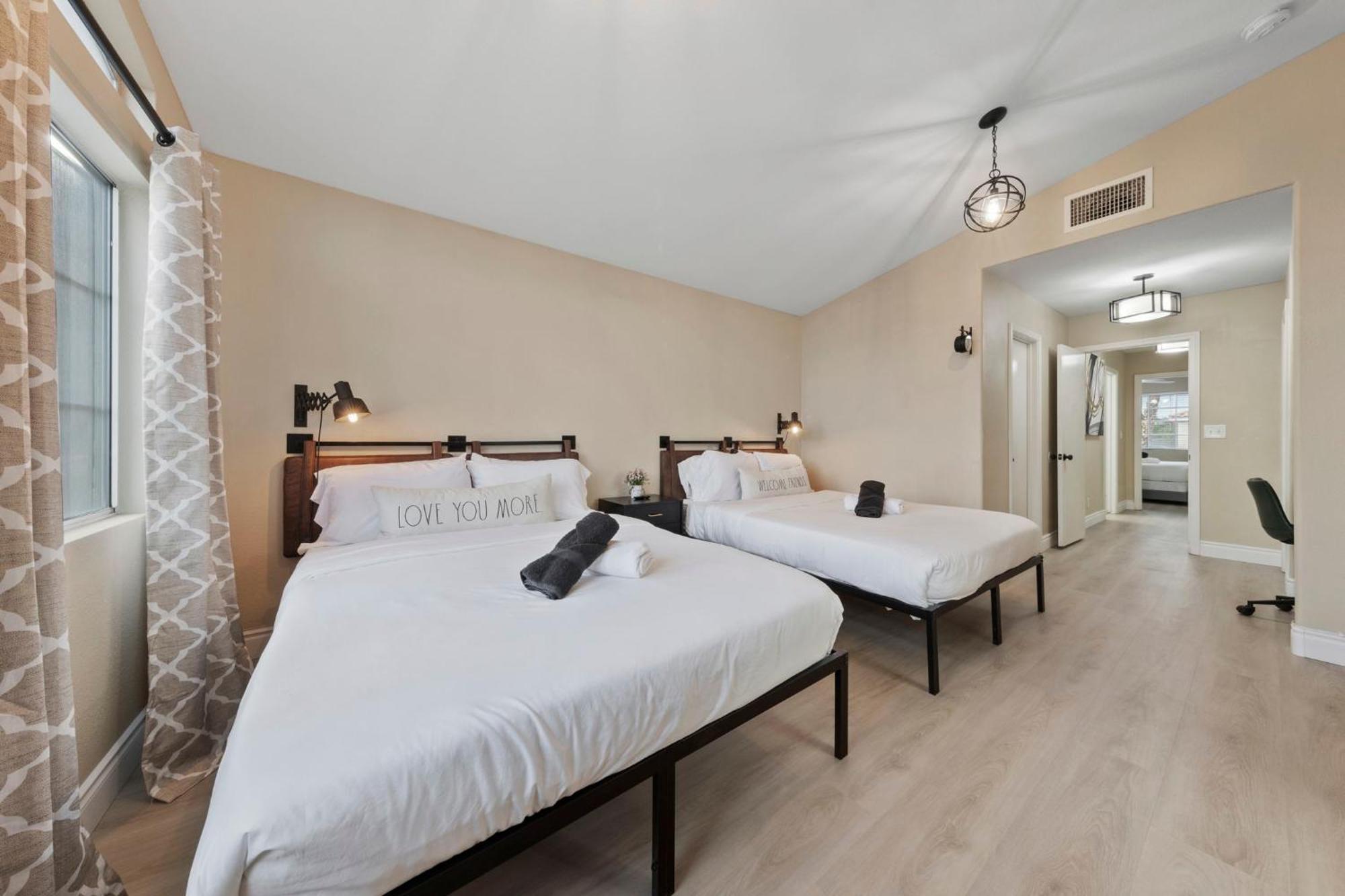 Zen - A Home Away From Home And In Heart Of Las Vegas Exterior photo