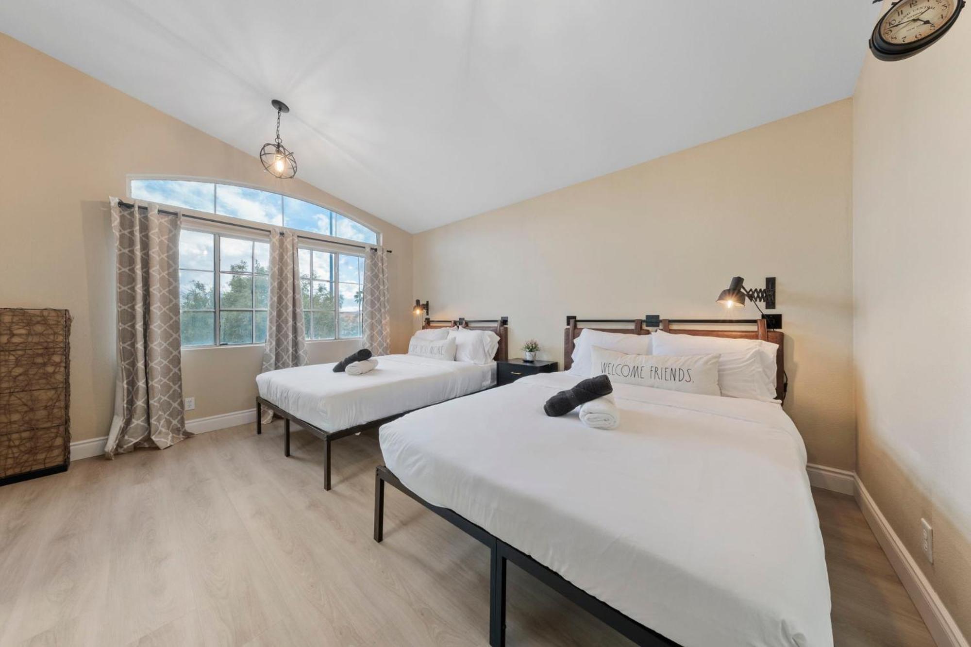 Zen - A Home Away From Home And In Heart Of Las Vegas Exterior photo