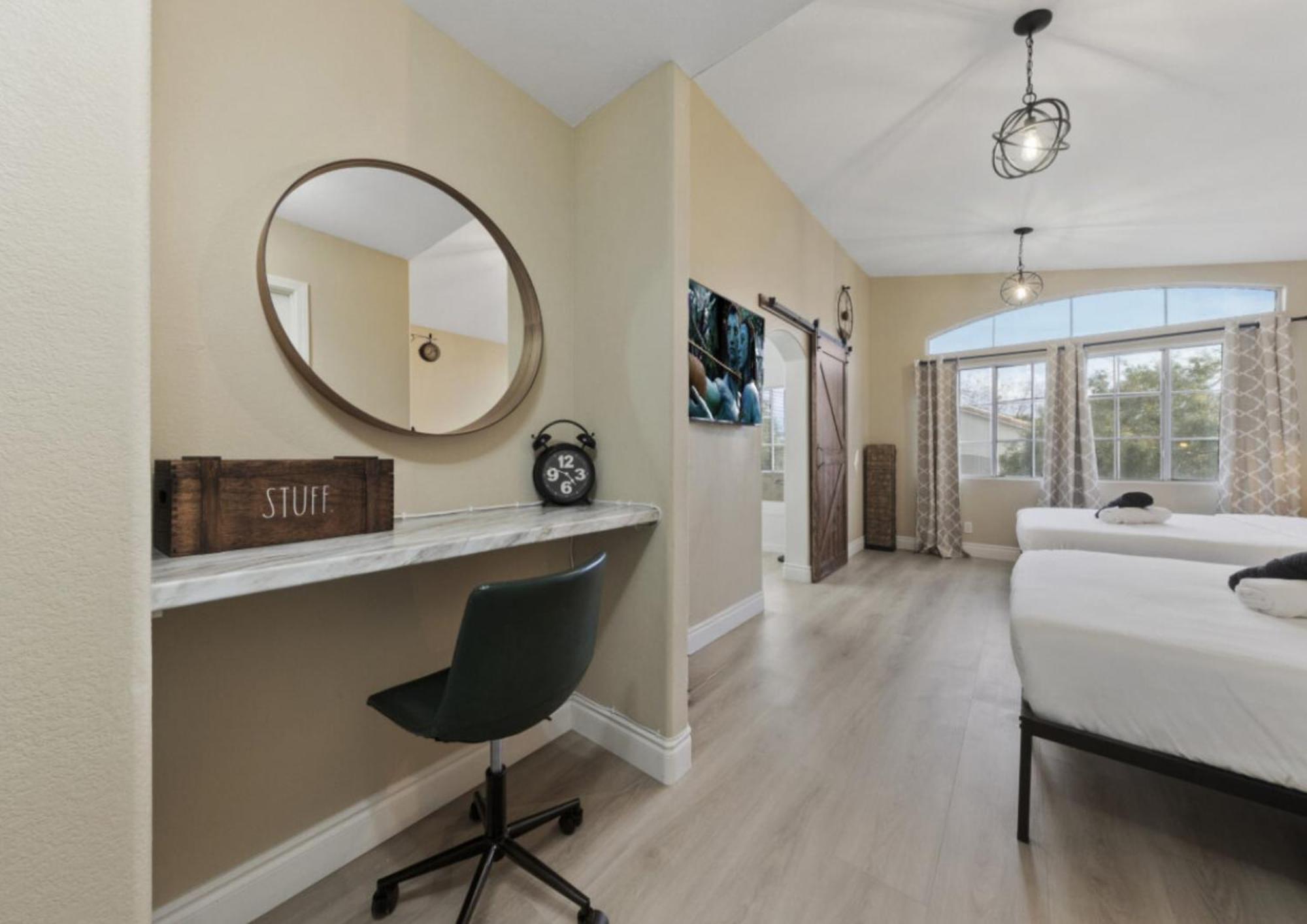 Zen - A Home Away From Home And In Heart Of Las Vegas Exterior photo