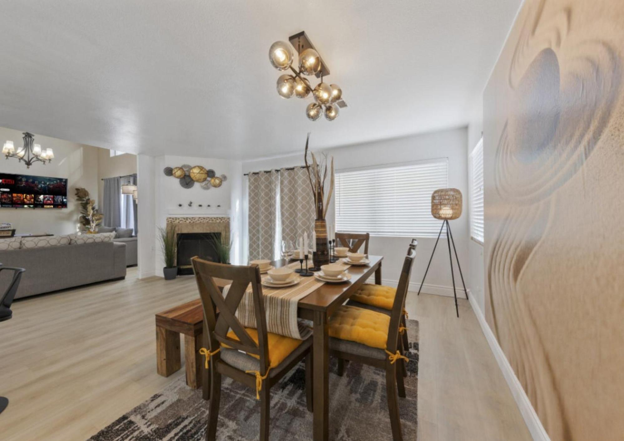 Zen - A Home Away From Home And In Heart Of Las Vegas Exterior photo